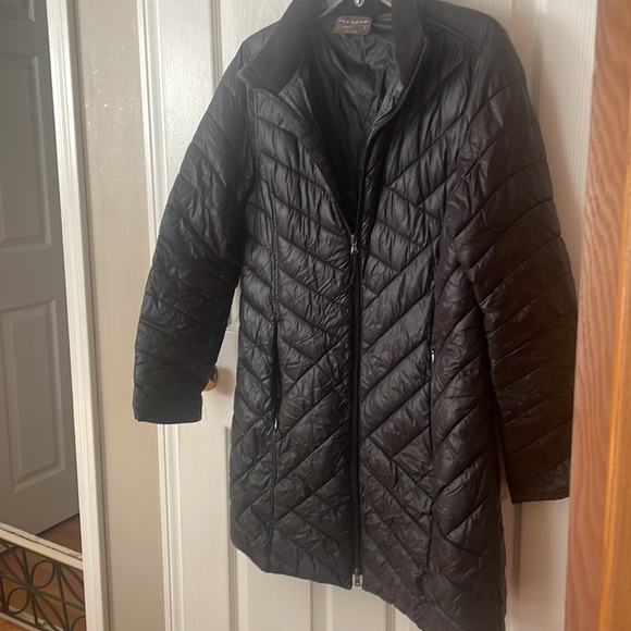 Tek Gear Warm Tek puffer coat. Super warm and cozy. Great preowned condition. - Picture 3 of 6